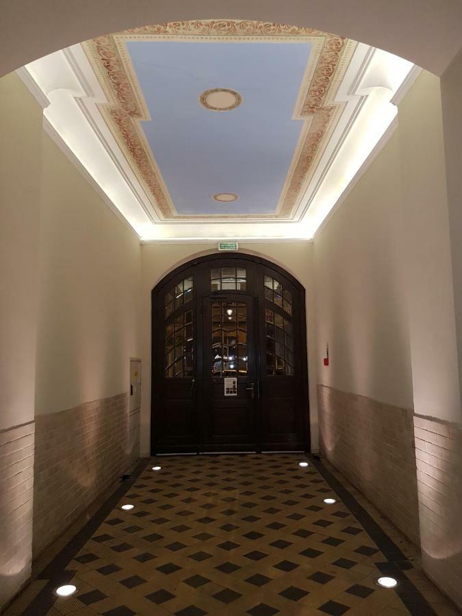 Movie Apartment Jezyce بوزنان المظهر الخارجي الصورة